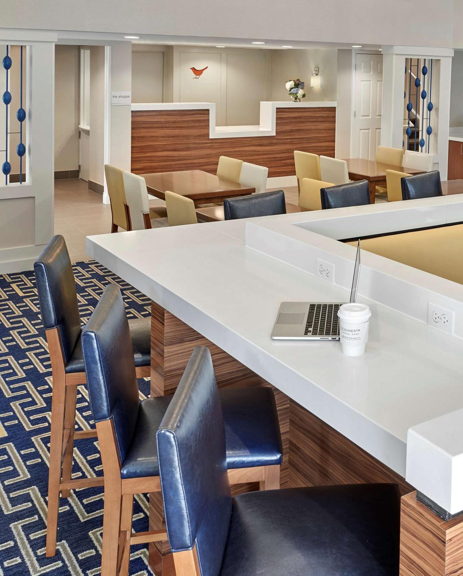 Sonesta Simply Suites Cleveland Airport Мидлберг-Хайтс Экстерьер фото